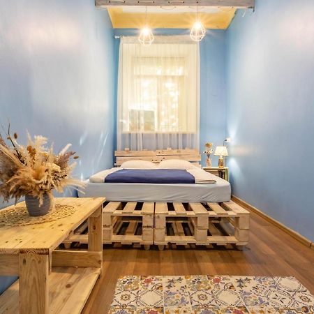 Garis Factory Hostel 基輔 外观 照片