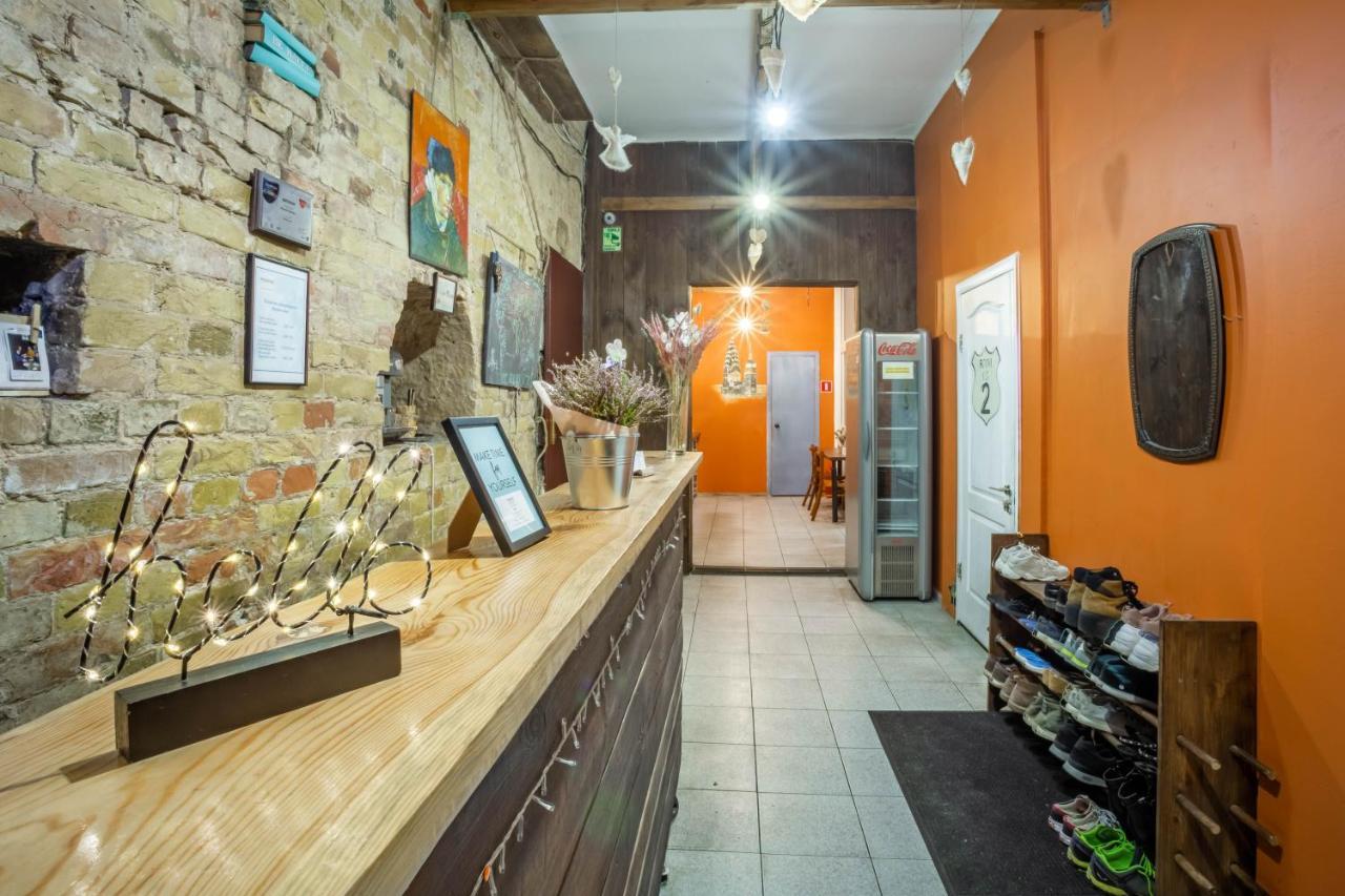 Garis Factory Hostel 基輔 外观 照片