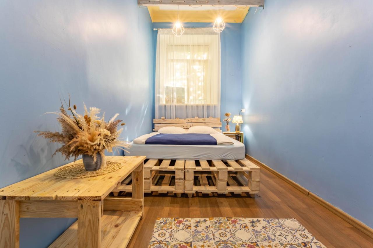 Garis Factory Hostel 基輔 外观 照片