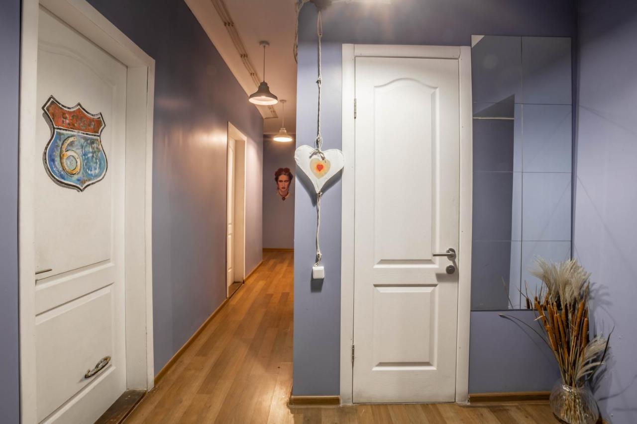 Garis Factory Hostel 基輔 外观 照片