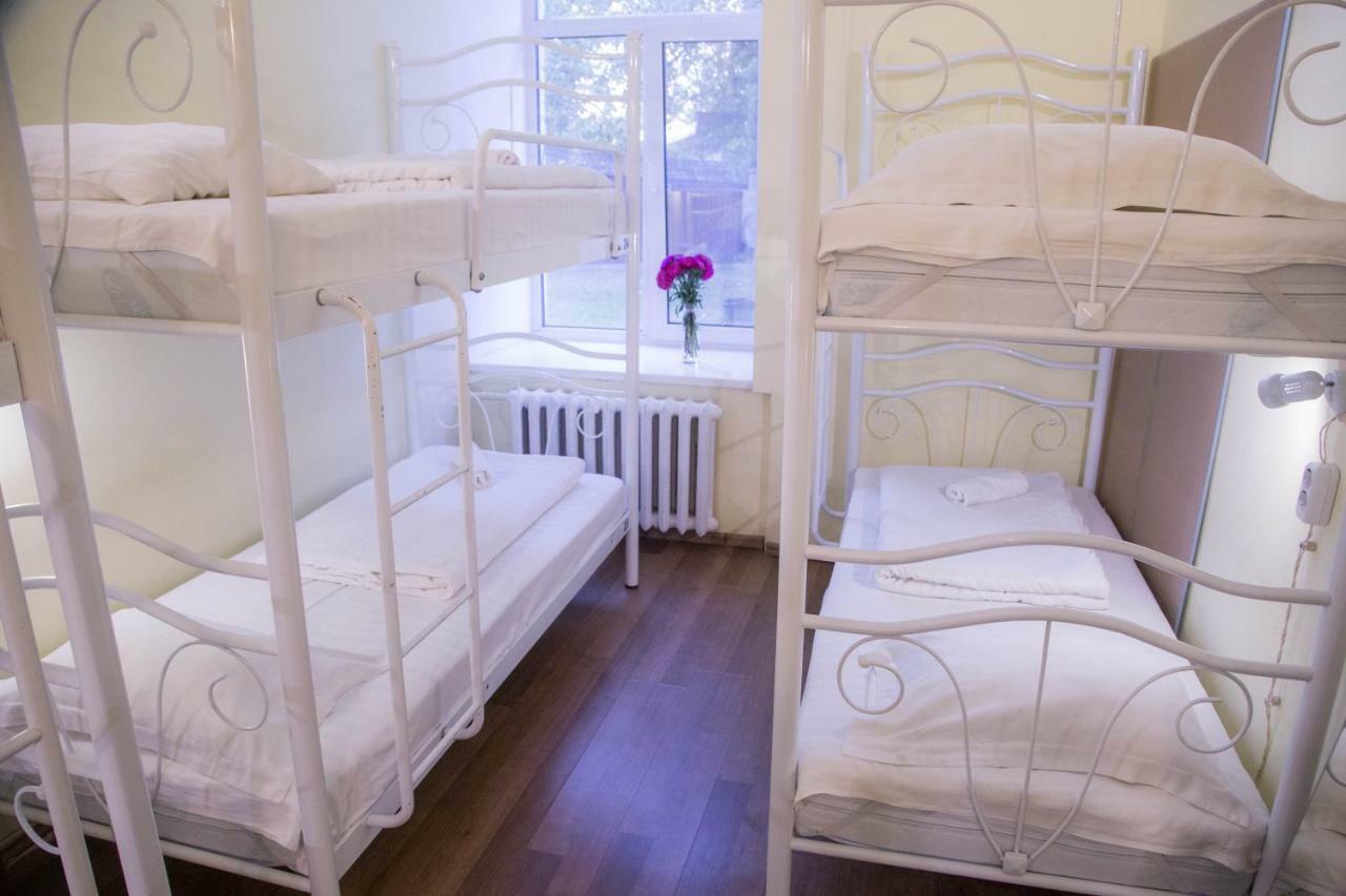 Garis Factory Hostel 基輔 外观 照片